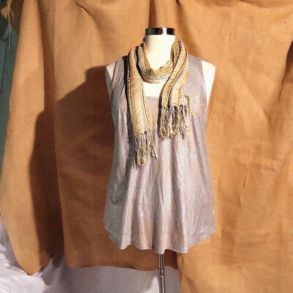 Beverly Drive Top with Scarf